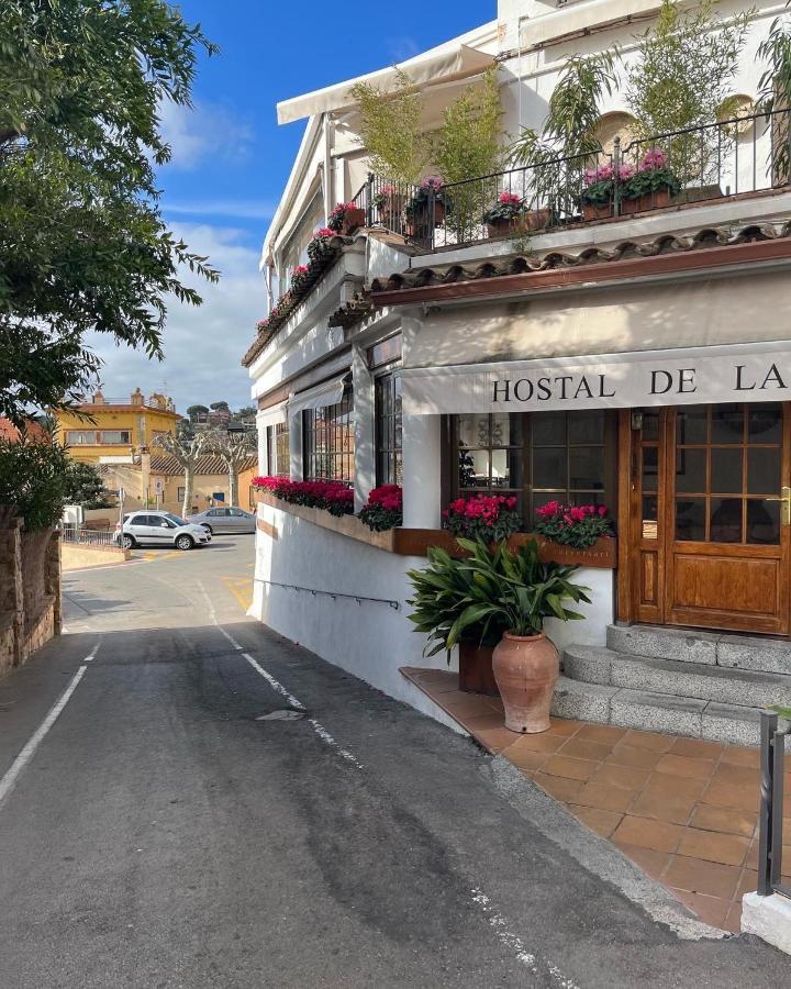 Hostal De La Placa - Hotel Boutique Cabrils Zewnętrze zdjęcie