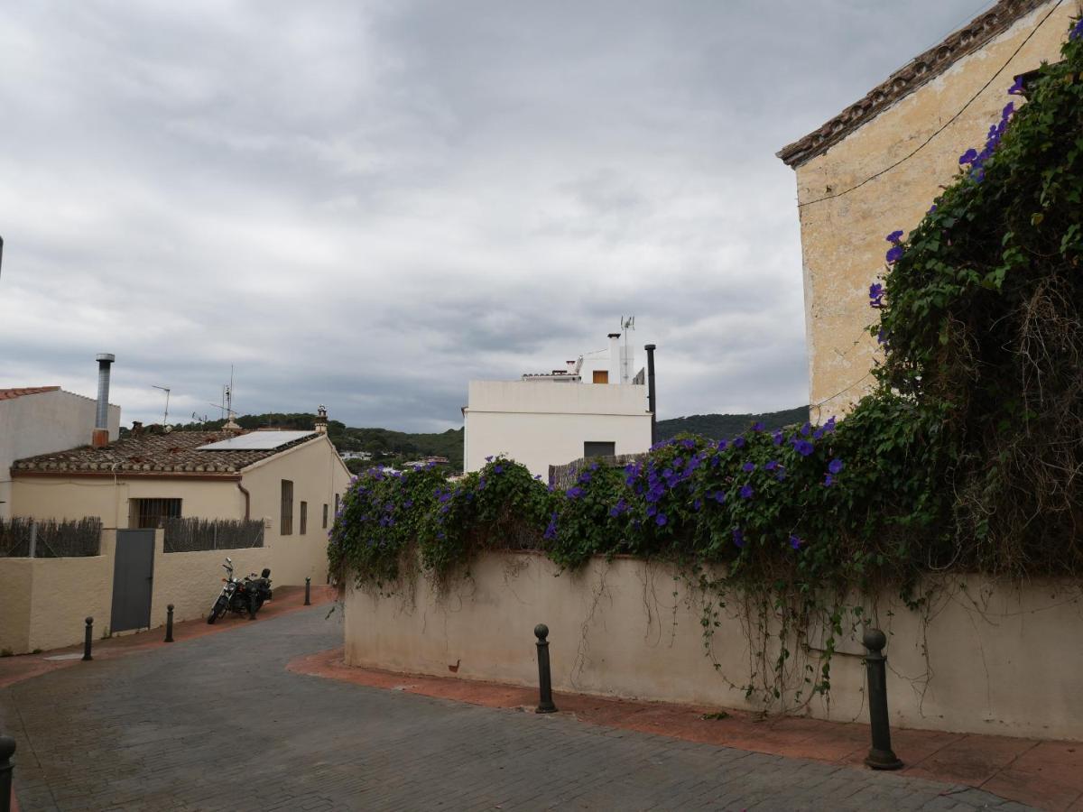 Hostal De La Placa - Hotel Boutique Cabrils Zewnętrze zdjęcie