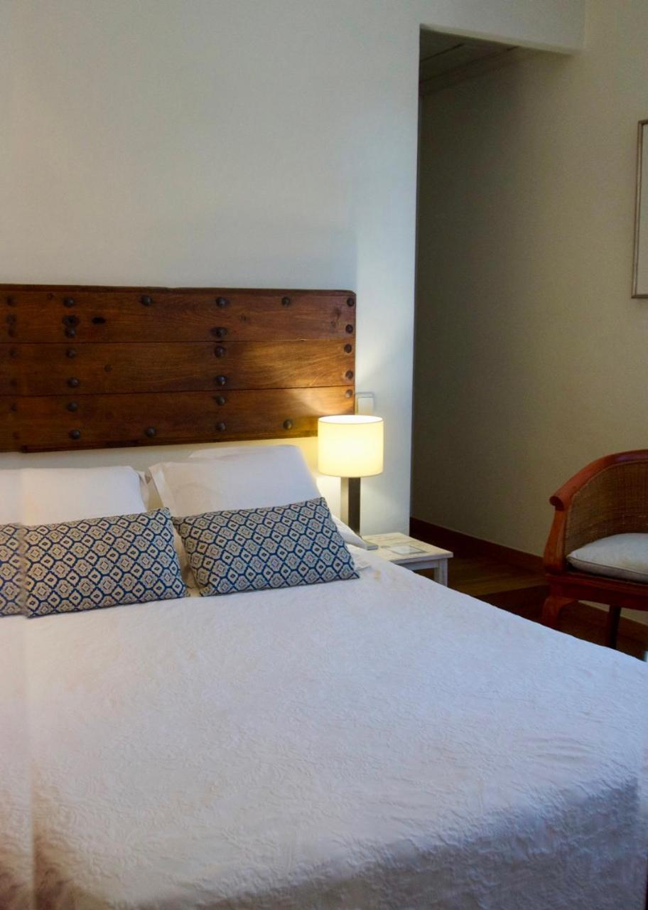 Hostal De La Placa - Hotel Boutique Cabrils Zewnętrze zdjęcie