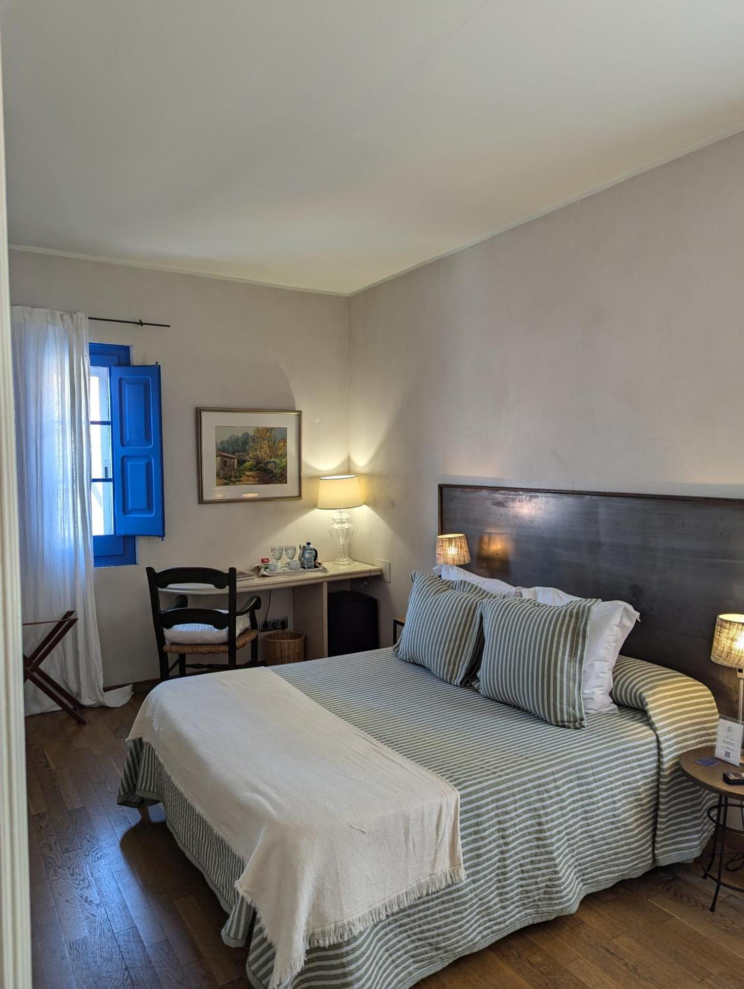Hostal De La Placa - Hotel Boutique Cabrils Zewnętrze zdjęcie